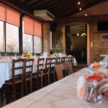 Agriturismo Le Casette كاستلفترو دي مودينا المظهر الخارجي الصورة