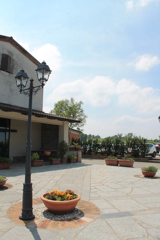 Agriturismo Le Casette كاستلفترو دي مودينا المظهر الخارجي الصورة