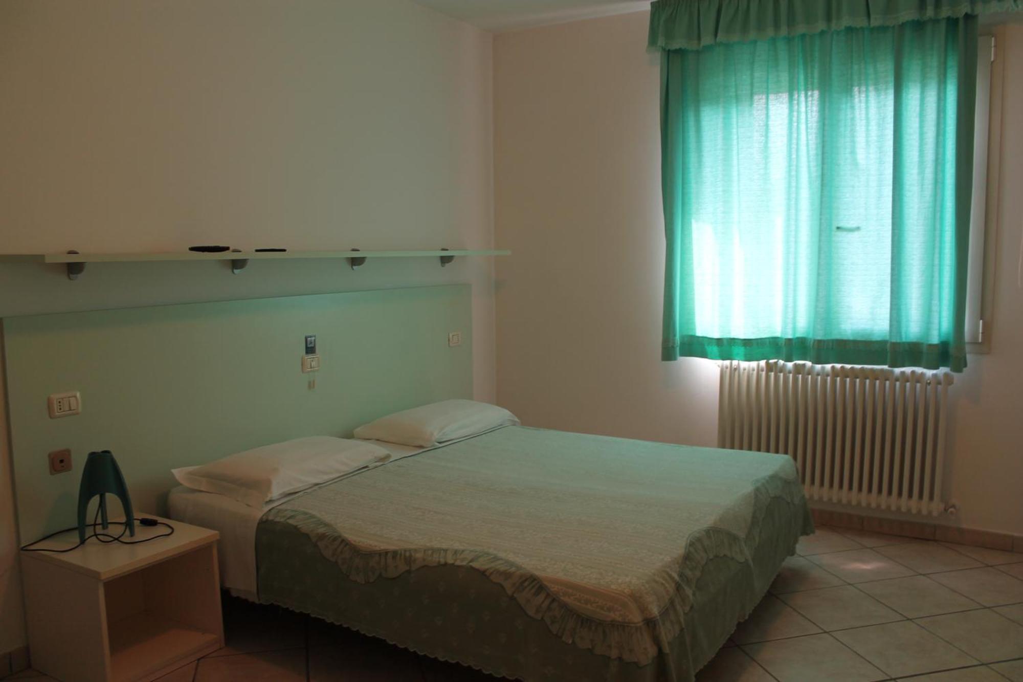 Agriturismo Le Casette كاستلفترو دي مودينا المظهر الخارجي الصورة
